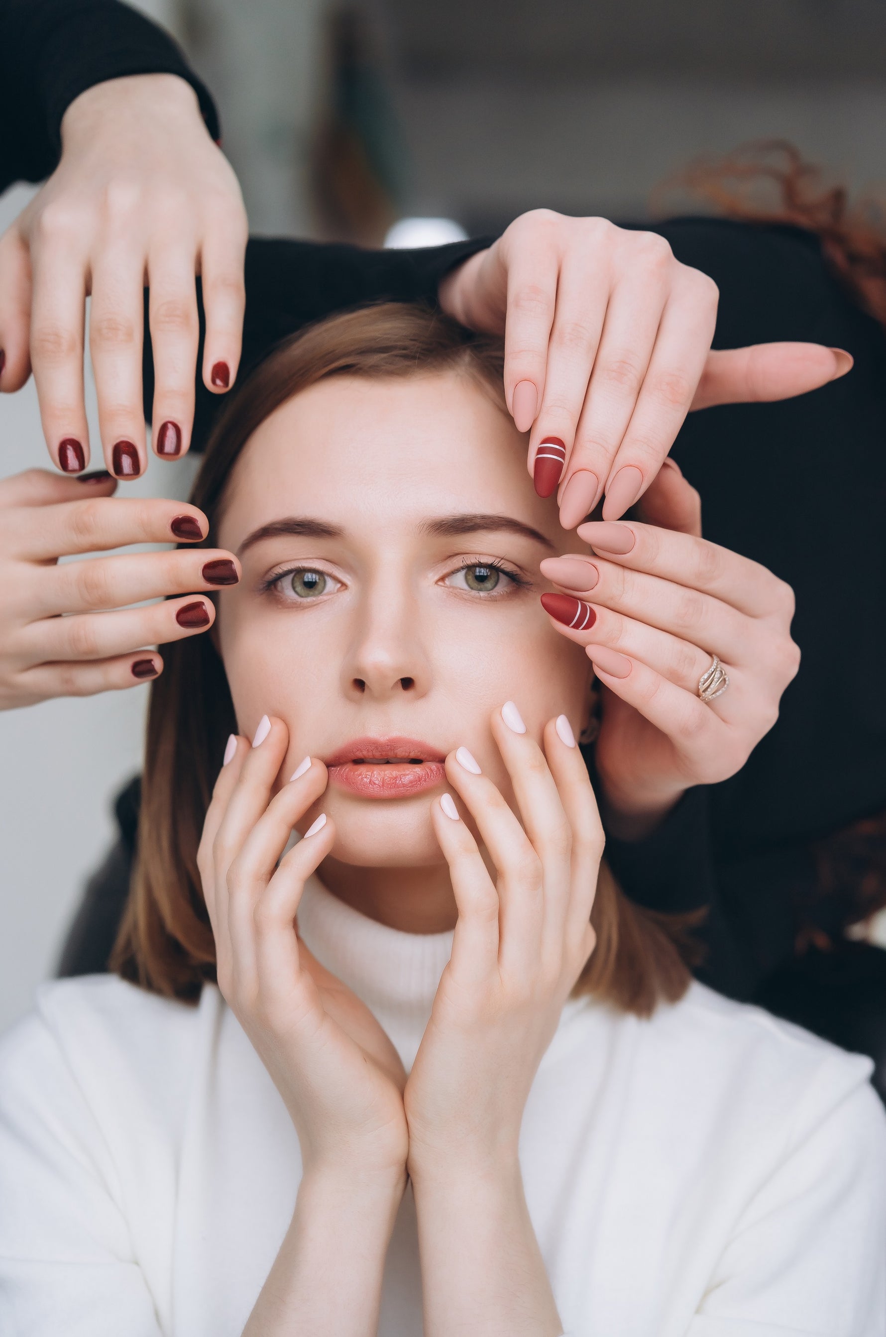 Unghie al Top: Le Tendenze e i Prodotti Must-Have per Mani Sempre Perfette