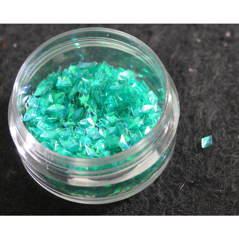 Decoro a rilievo diamante verde